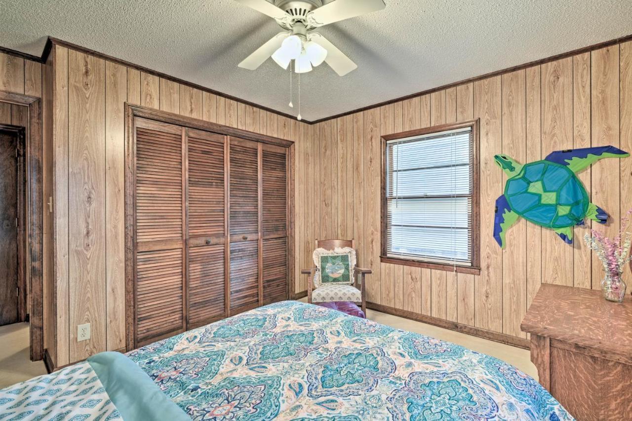 Pet-Friendly Second Row House Steps To Beach! Holden Beach Exterior foto