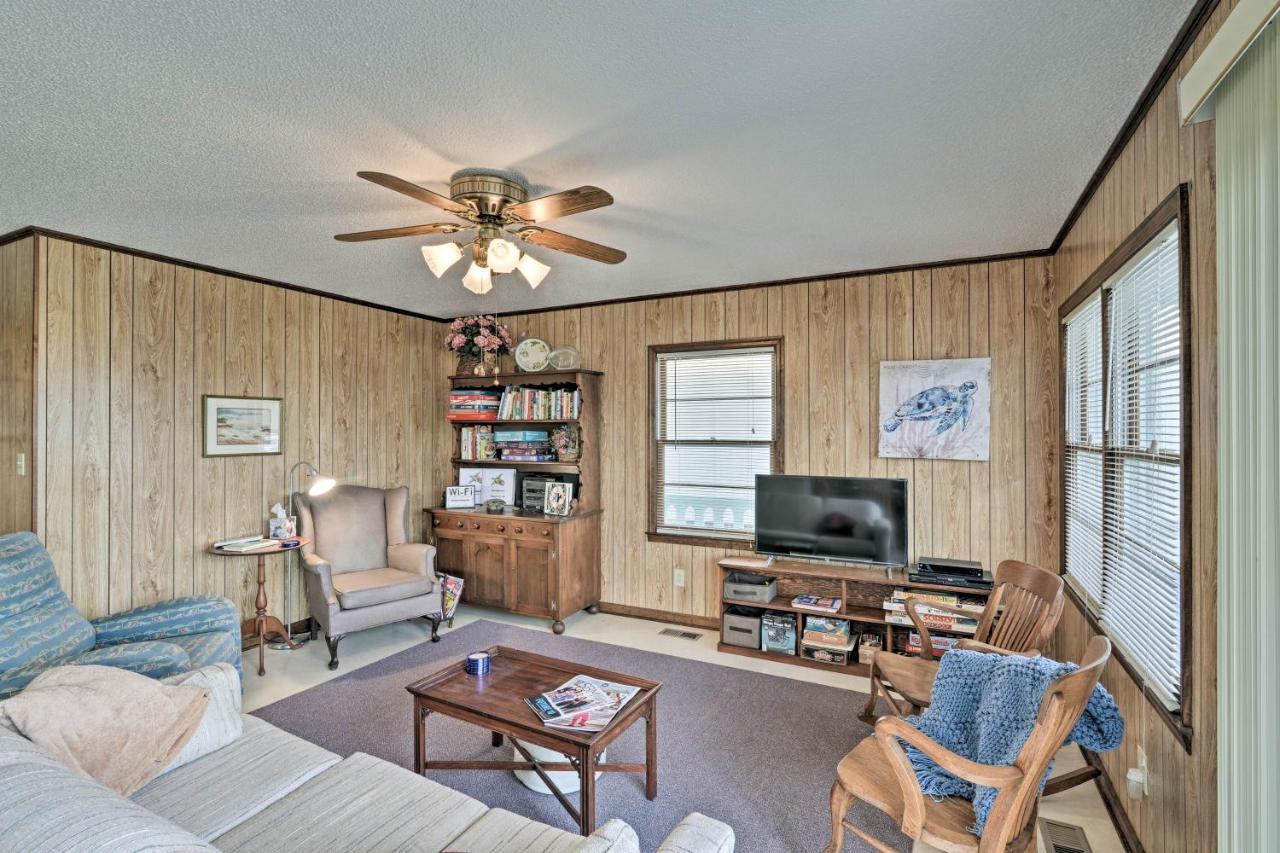 Pet-Friendly Second Row House Steps To Beach! Holden Beach Exterior foto